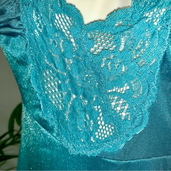 v i n t a g e :: Teal Full Sweep Lace Slip Dress Nightgown Satin Nylon ILGWU - Picture 9 of 11